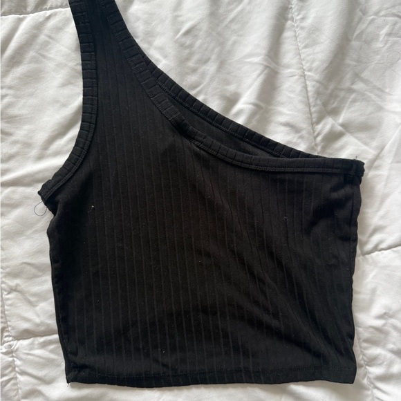 One-Shoulder Black Ribbed Top - Picture 3 of 3
